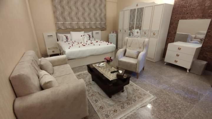 Italian House Hotel Baghdād エクステリア 写真