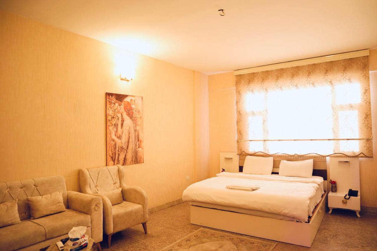 Italian House Hotel Baghdād エクステリア 写真